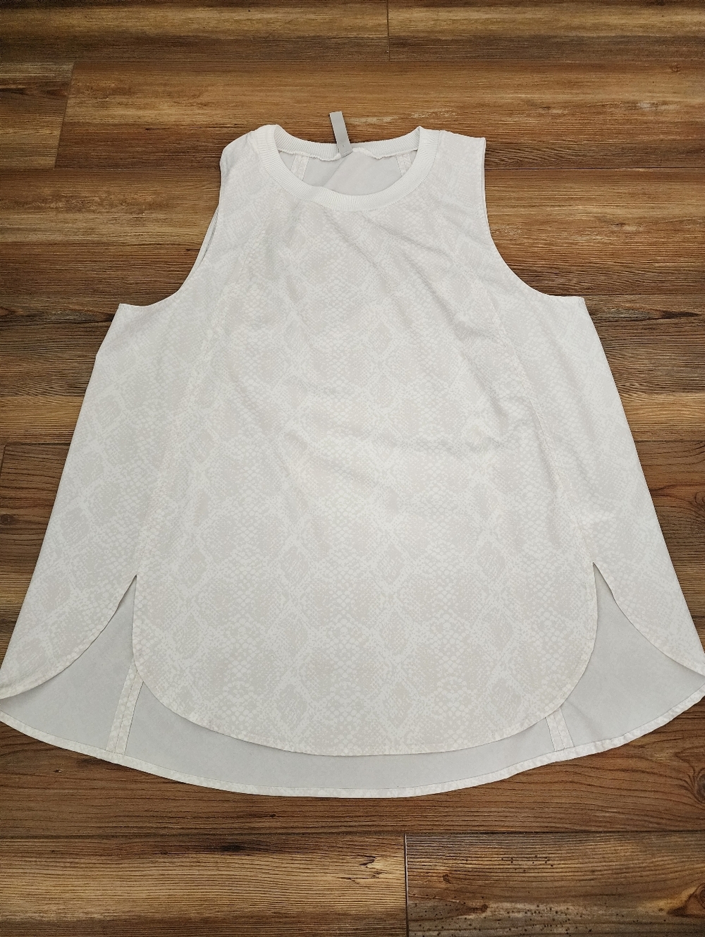 Athleta Zypher Tank Women's L Cream Beige Python